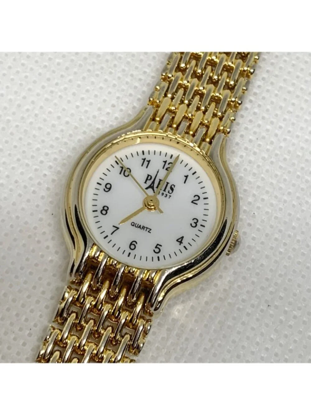 Vintage Paris 1937 gold tone women’s watch 23mm quartz bracelet 7.4” running
